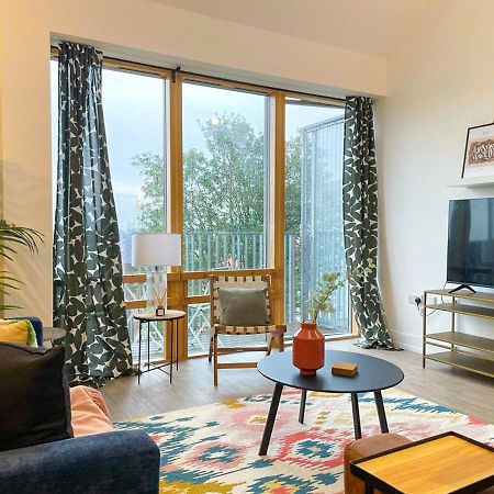 Coventry Large 4-Bed Townhouse By Empower Homes Dış mekan fotoğraf