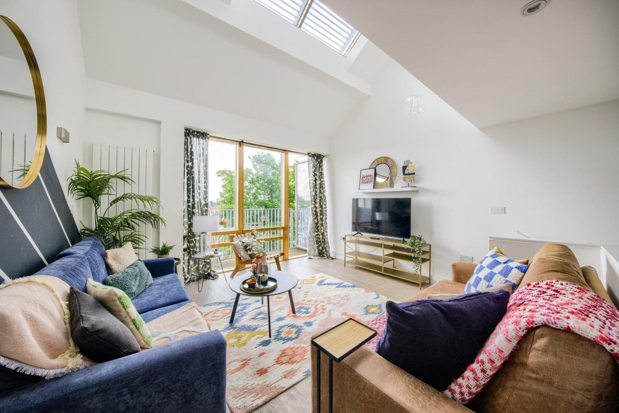 Coventry Large 4-Bed Townhouse By Empower Homes Dış mekan fotoğraf