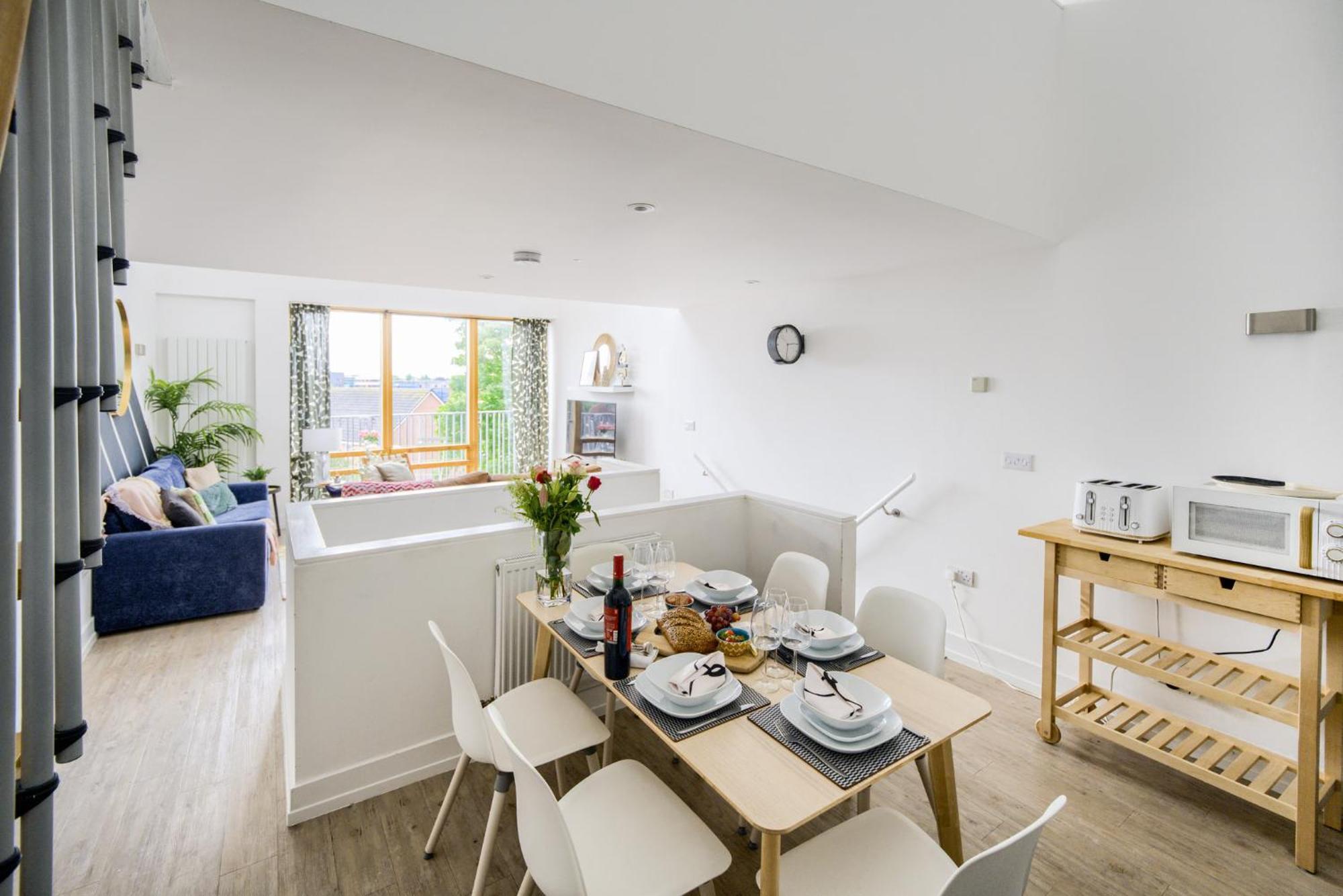 Coventry Large 4-Bed Townhouse By Empower Homes Dış mekan fotoğraf