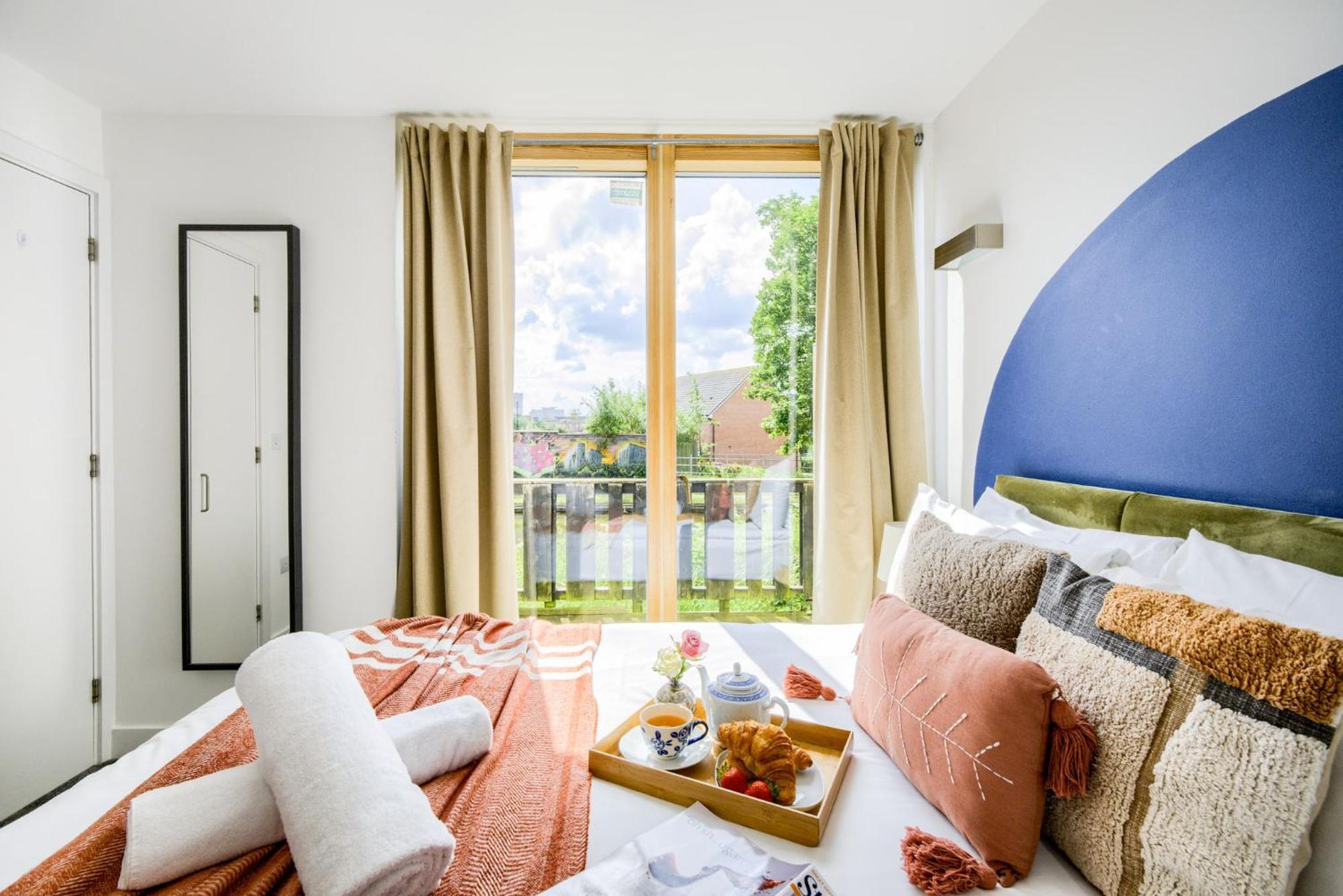Coventry Large 4-Bed Townhouse By Empower Homes Dış mekan fotoğraf