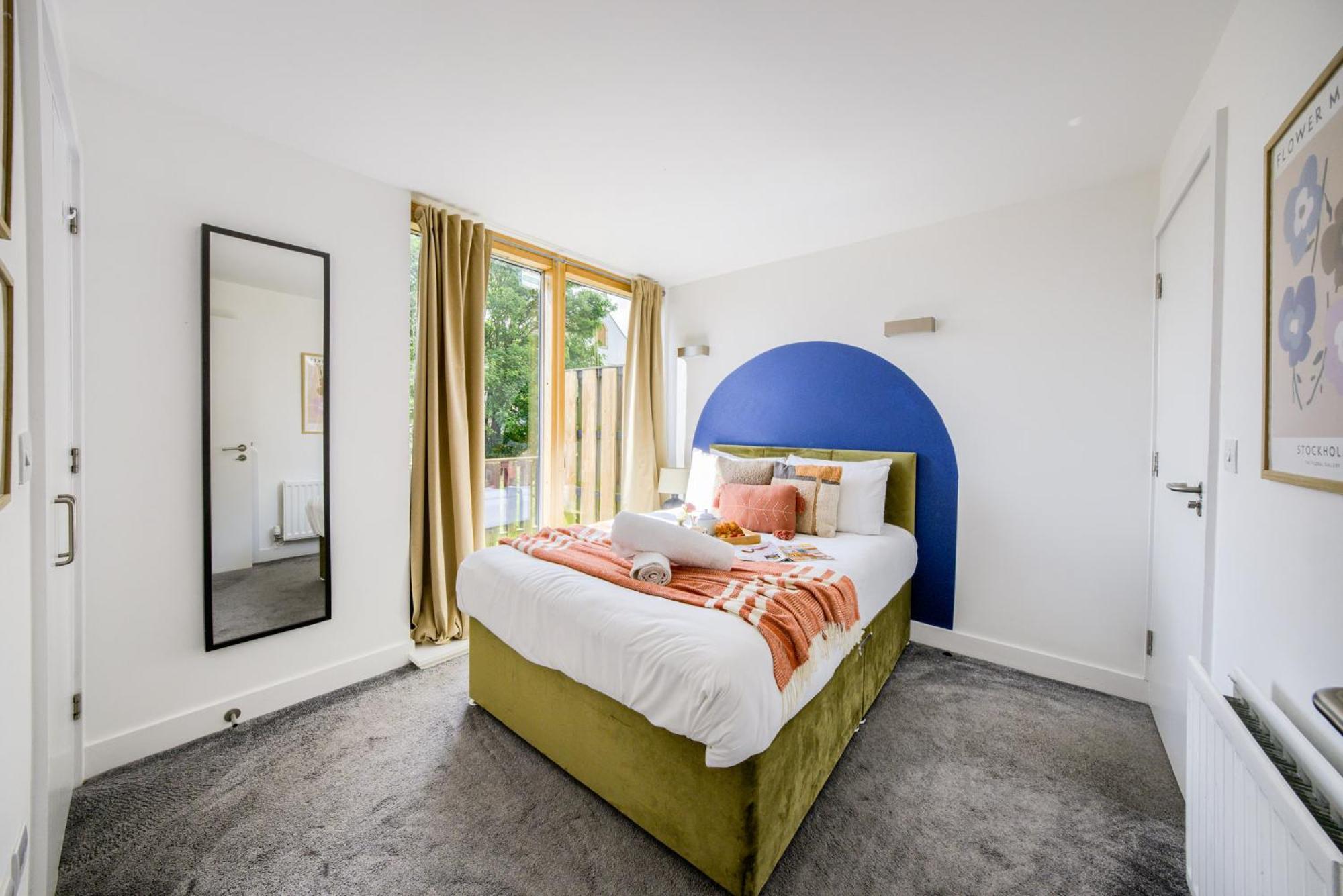 Coventry Large 4-Bed Townhouse By Empower Homes Dış mekan fotoğraf